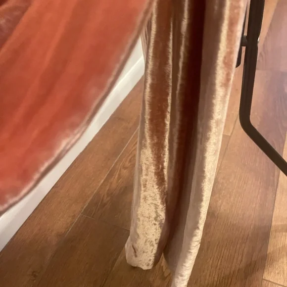 Alice + Olivia Velvet Wide-Leg Pants in Peach BRAND NEW WITH TAGS - Picture 5 of 10